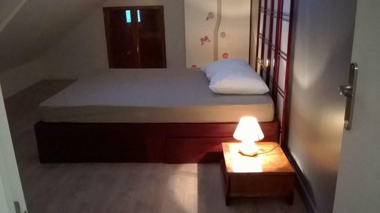 Maison Duplex & Appartement Sur Cour La Ferte-Gaucher Bagian luar foto