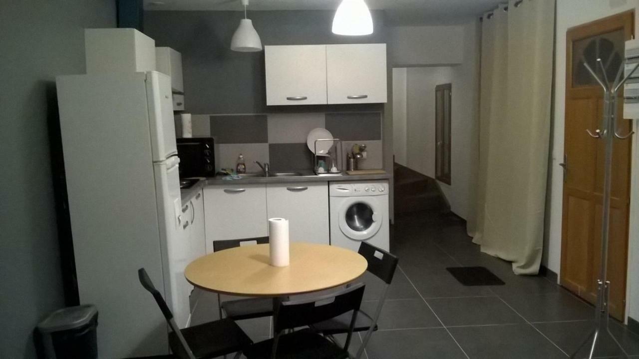 Maison Duplex & Appartement Sur Cour La Ferte-Gaucher Bagian luar foto