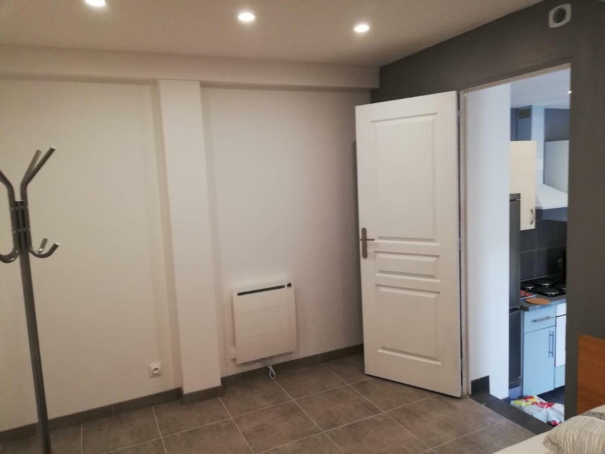 Maison Duplex & Appartement Sur Cour La Ferte-Gaucher Bagian luar foto